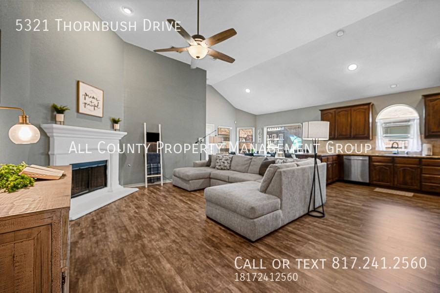 5321 Thornbush Dr - Photo 3 of 19