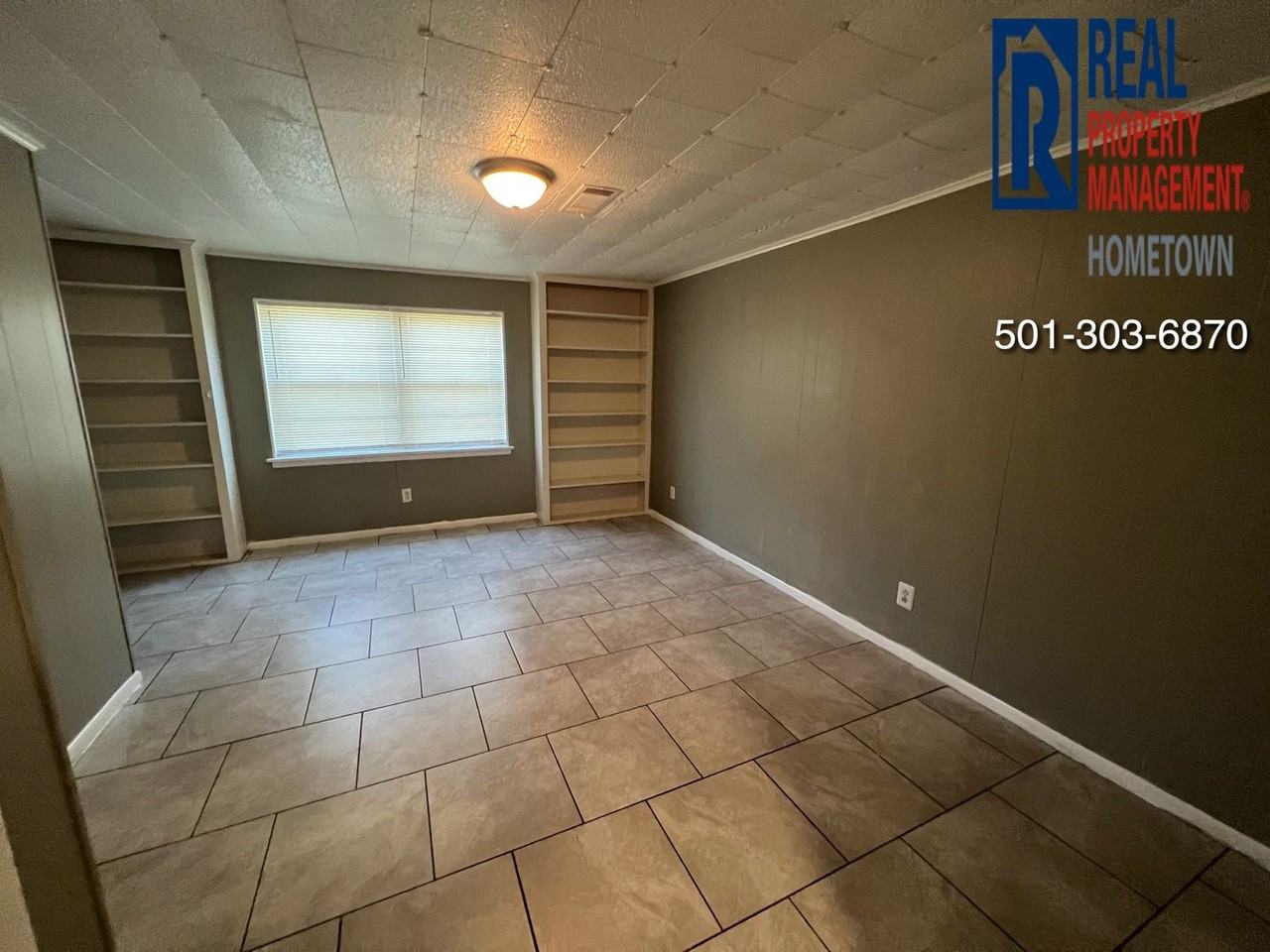 4424 East Dr - Photo 6 of 17