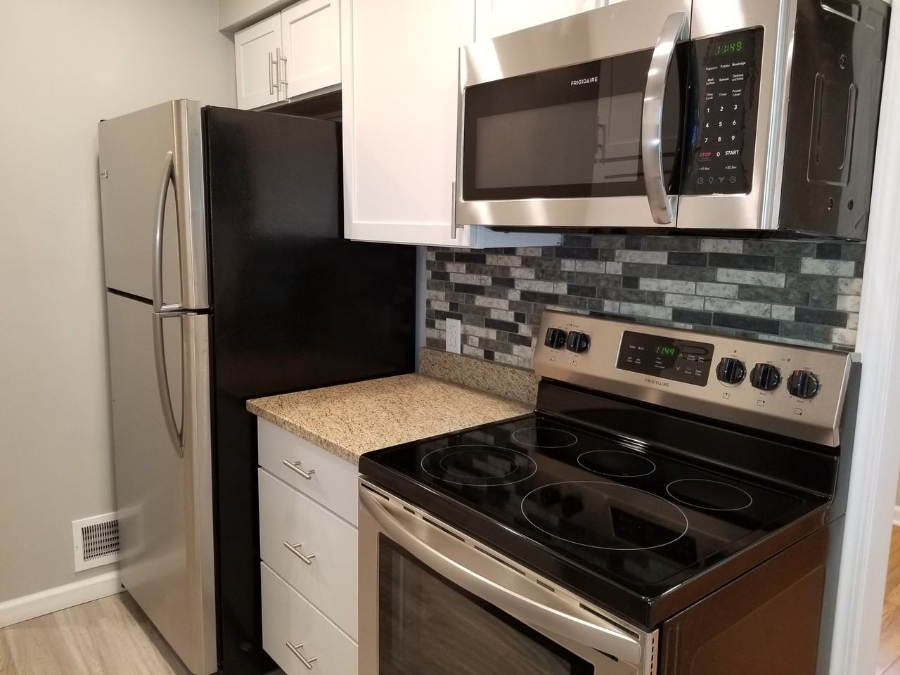 1511 W Farnum Ave #0 - Photo 4 of 20
