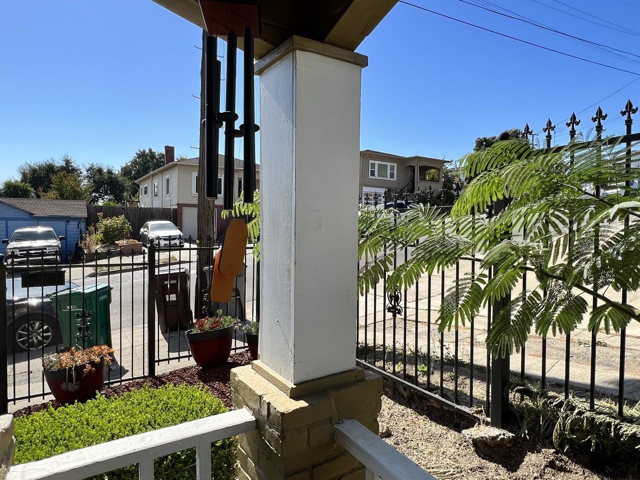 4222 Carrington St #2 - Photo 4 of 24