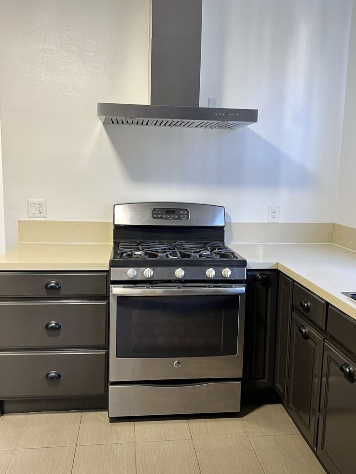 4222 Carrington St #2 - Photo 6 of 24