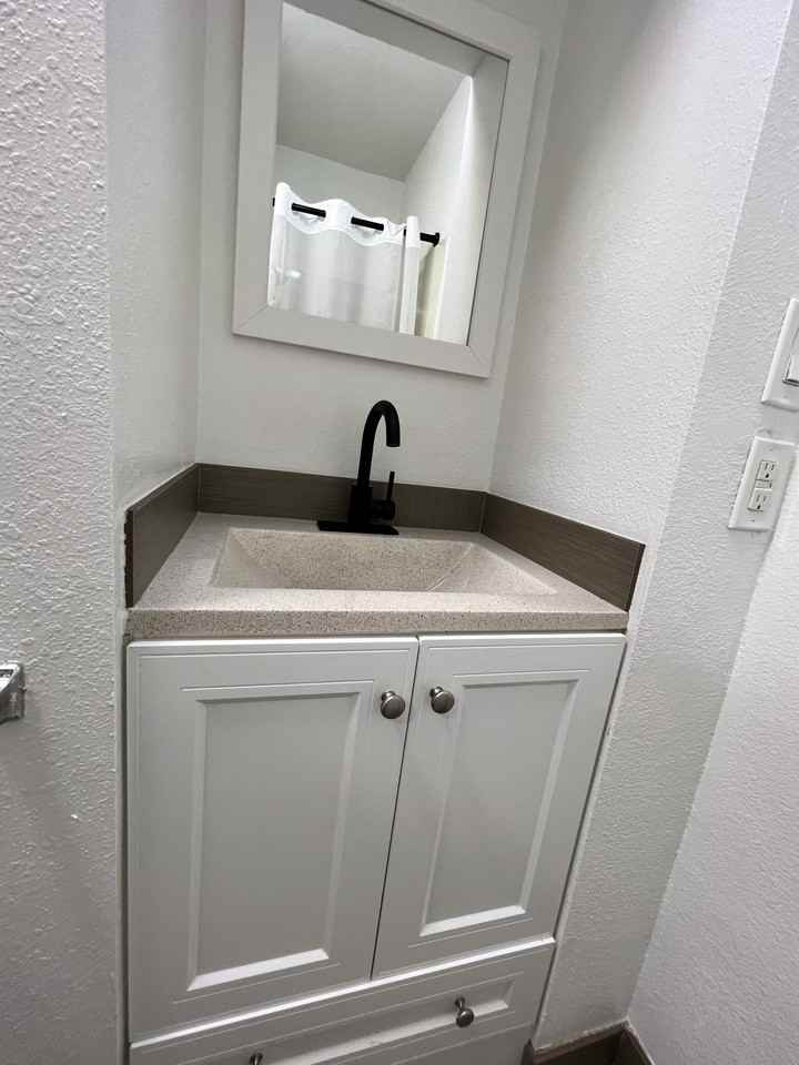 4222 Carrington St #2 - Photo 7 of 24