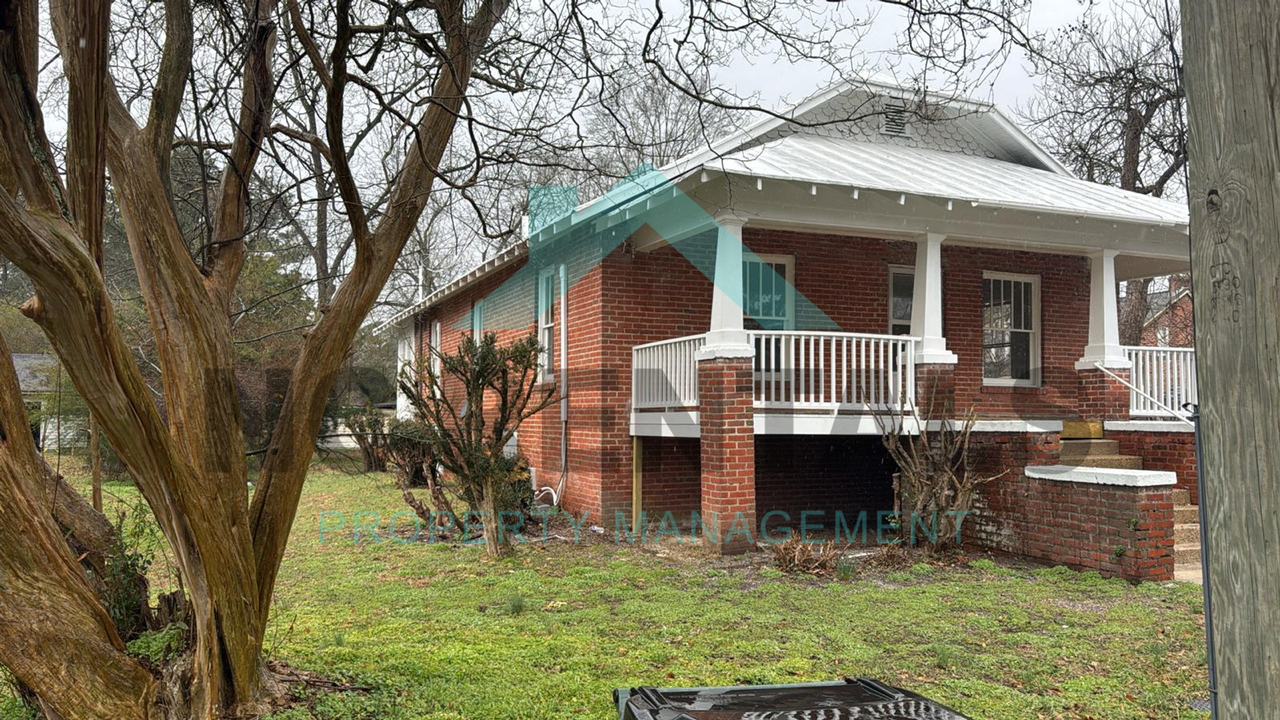 3721 Woolard St - Photo 2 of 48