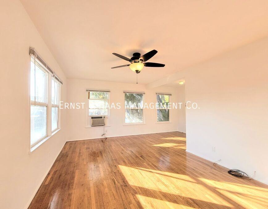 842 Euclid Ave - Photo 3 of 20