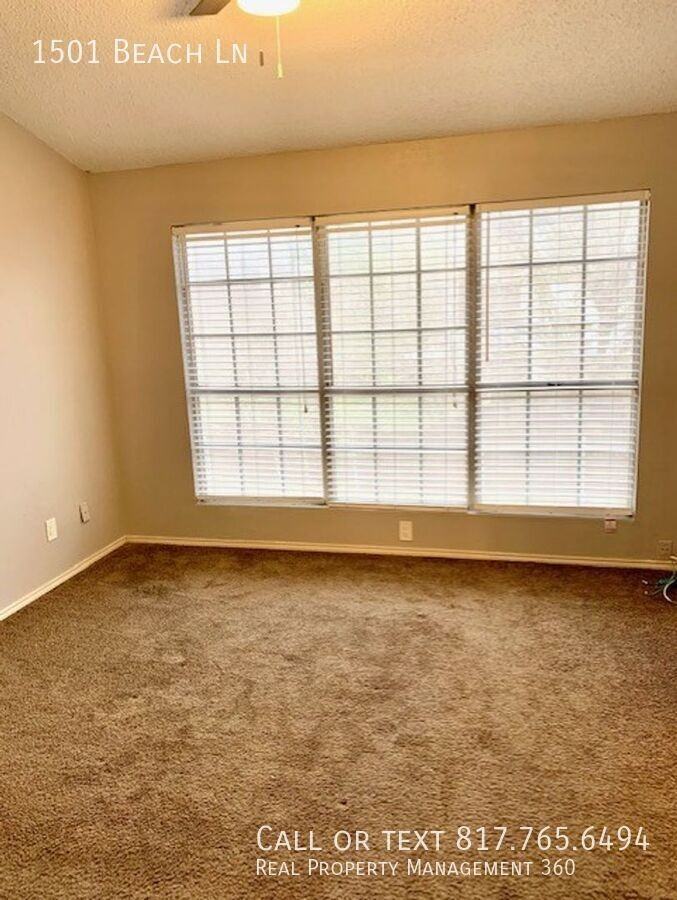 1501 Beach Lane - Photo 6 of 12