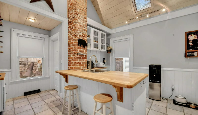 4 Sandy Pl - Photo 2 of 16