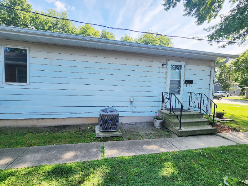 1516 Sycamore Street #A - Photo 2 of 14