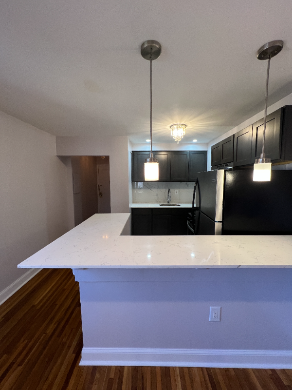 5 Beaumont Pl #2M - Photo 2 of 6