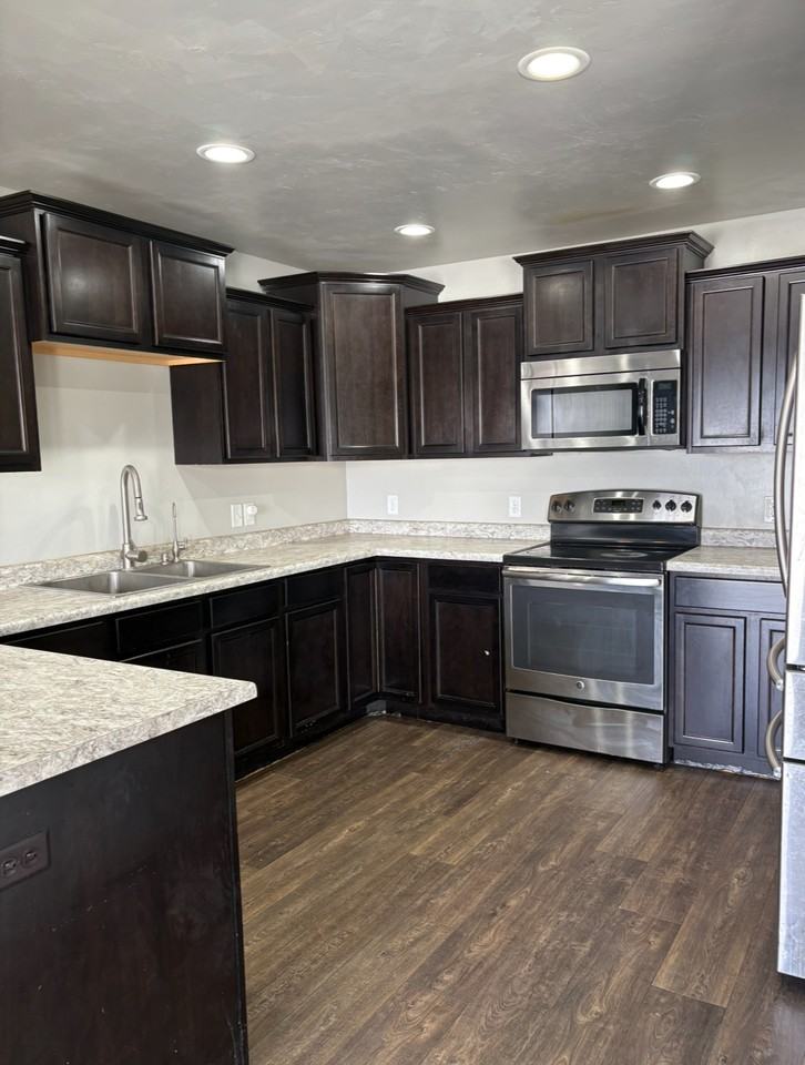 5258 W Lily Cv - DL - Photo 2 of 41