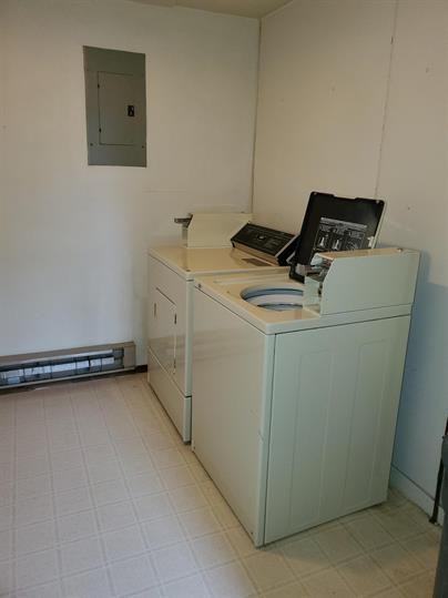 613 Dorsey Ave - Photo 2 of 6