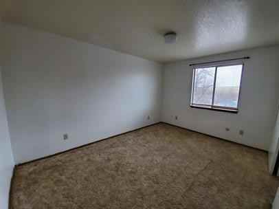 613 Dorsey Ave - Photo 3 of 6