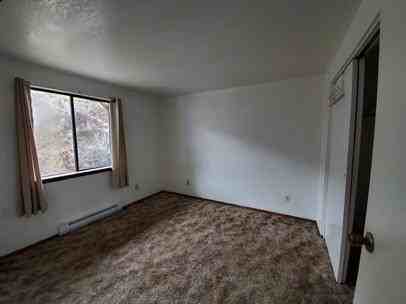 613 Dorsey Ave - Photo 4 of 6
