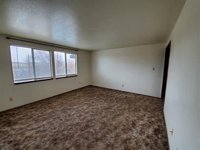 613 Dorsey Ave - Photo 6 of 6