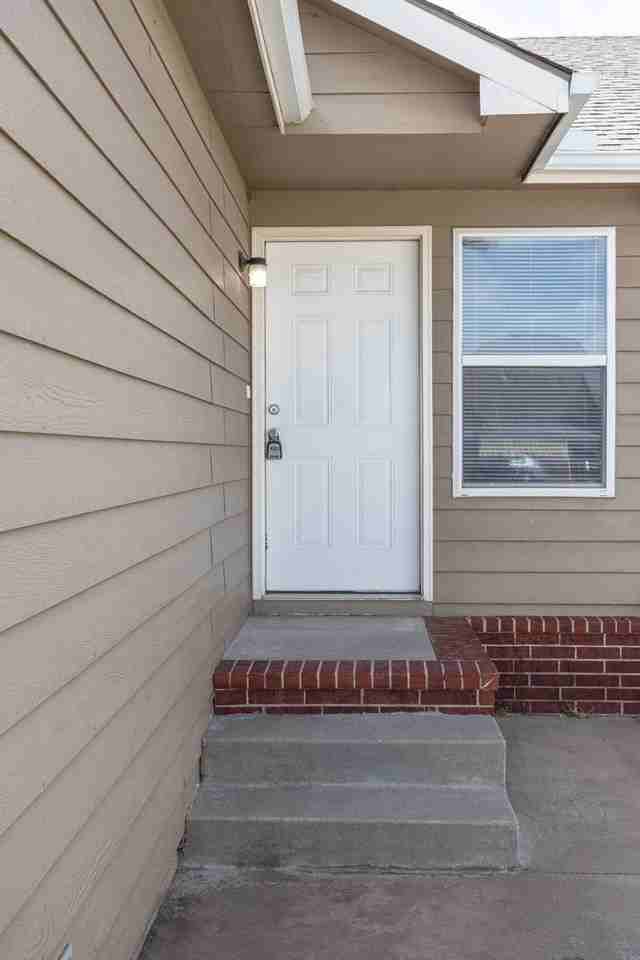 1026 E Karla Ct - Photo 2 of 25