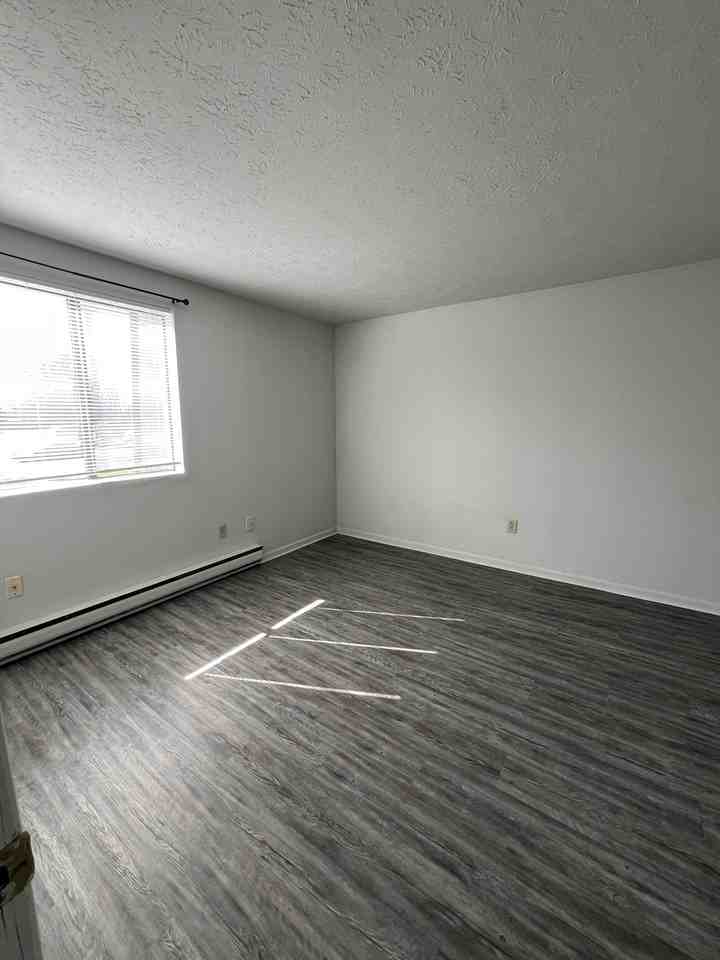 1879 Turner Boulevard - Photo 5 of 14