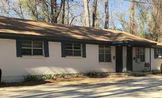 featured image of 933 Decatur Ct