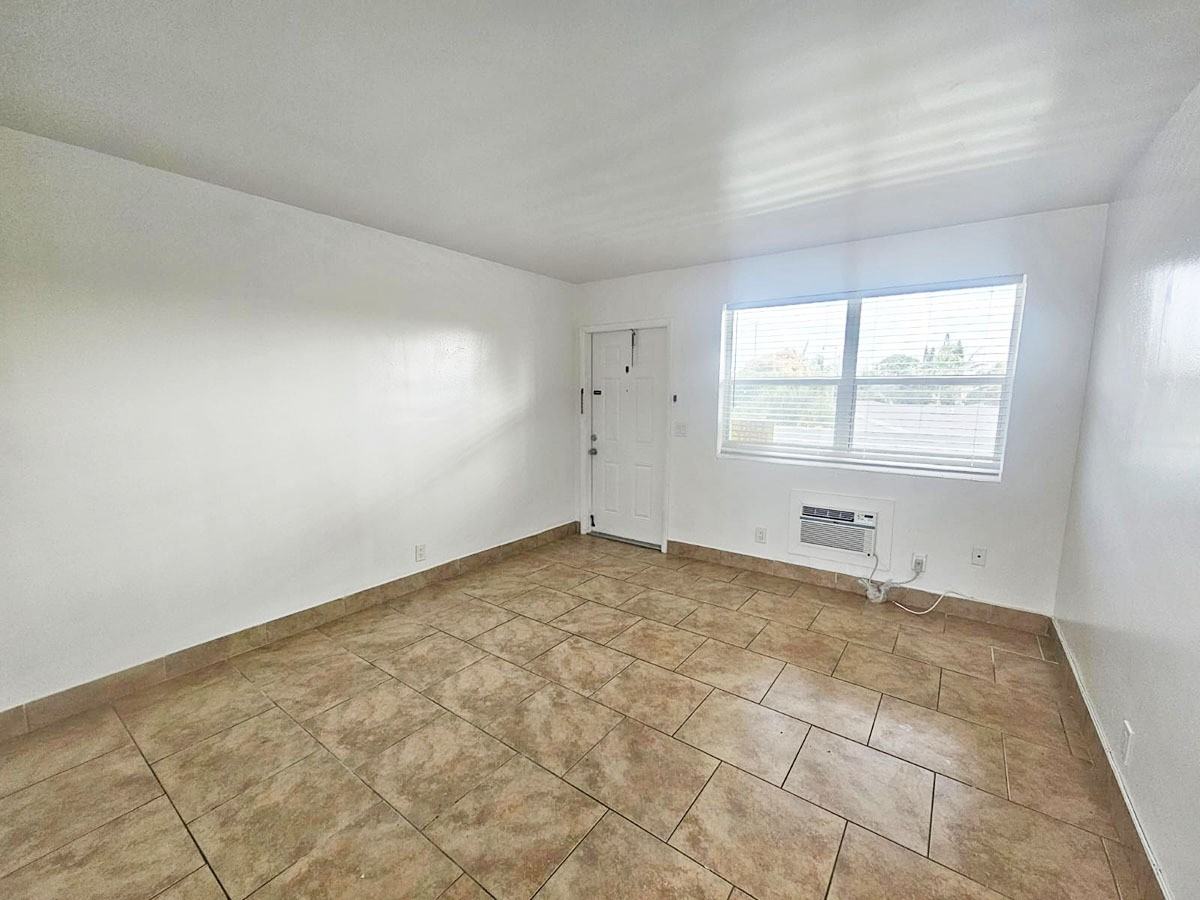 2915 Broadway - Photo 7 of 19