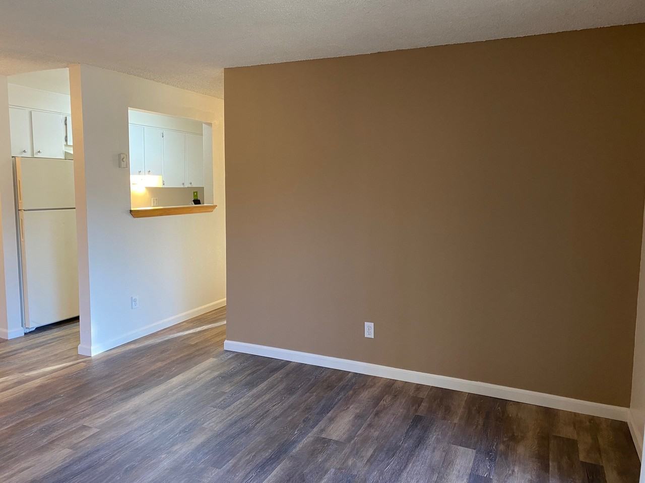 Valley Brook Apts - Photo 4 of 50