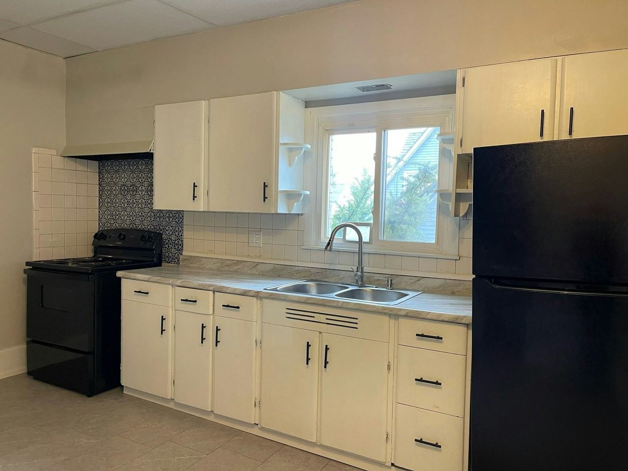 525 Wayne Avenue, Unit B - Photo 2 of 6