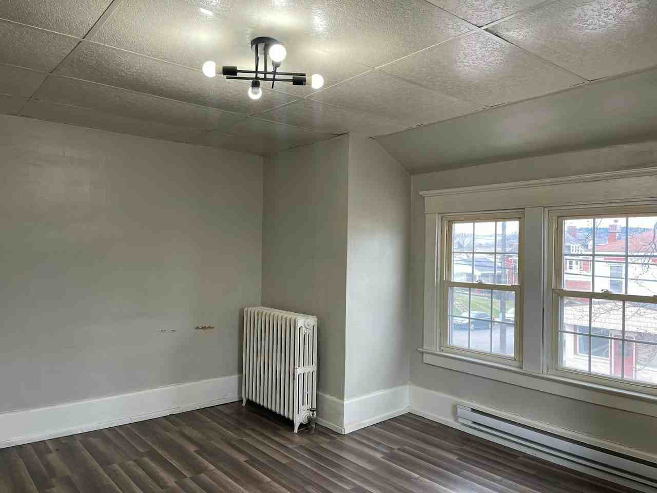 525 Wayne Avenue, Unit B - Photo 5 of 6