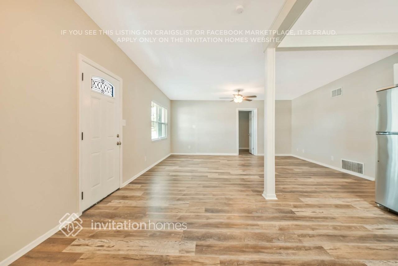 4805 Basswood Ln - Photo 3 of 24