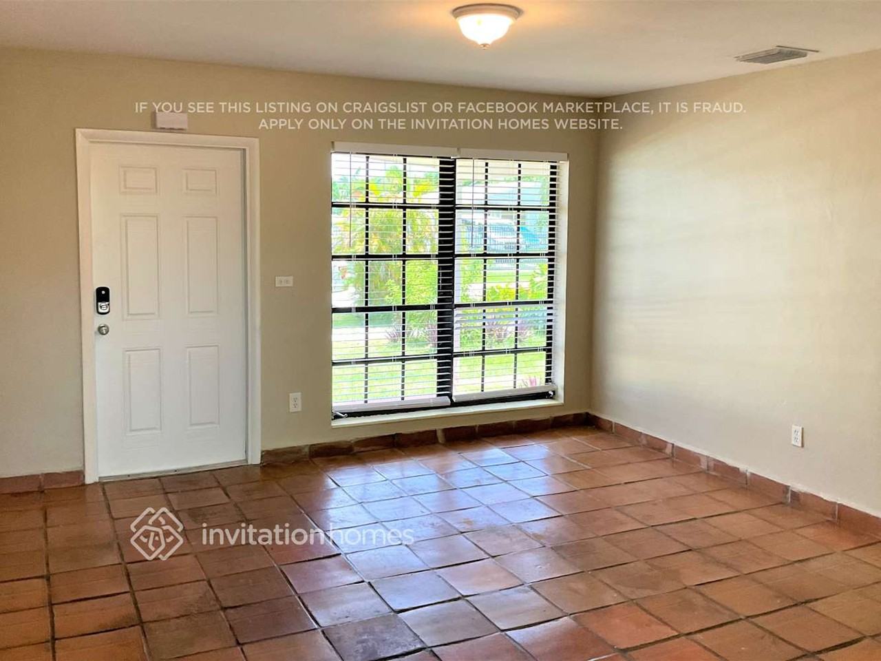 12420 Sw 187th St - Photo 4 of 12