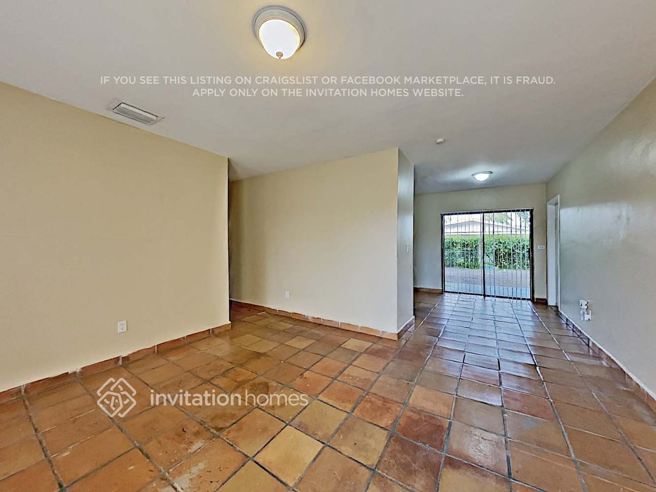 12420 Sw 187th St - Photo 6 of 12