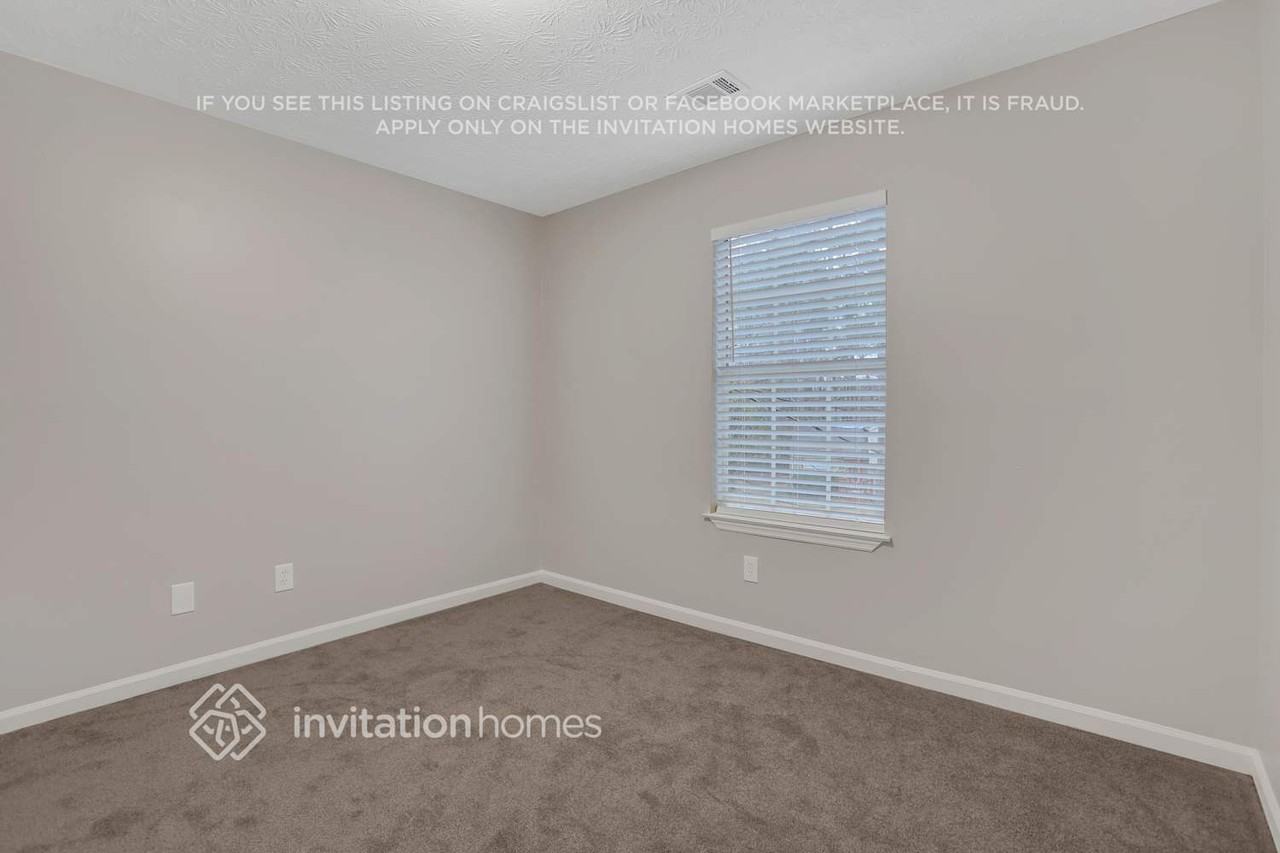 417 Maid Marion Ln - Photo 6 of 12