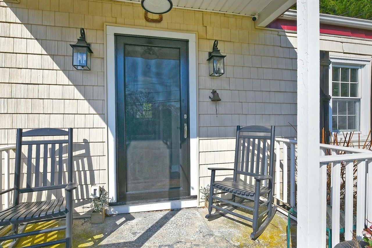 5 Vale Dr - Photo 3 of 20