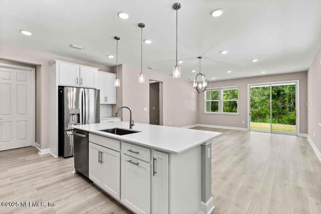 884 Lightsey Crossing Ln - Photo 7 of 50