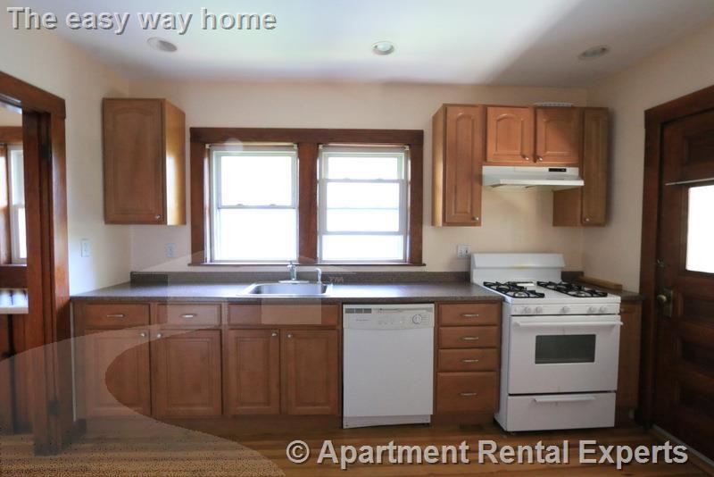 46 Saville St #2 - Photo 3 of 18
