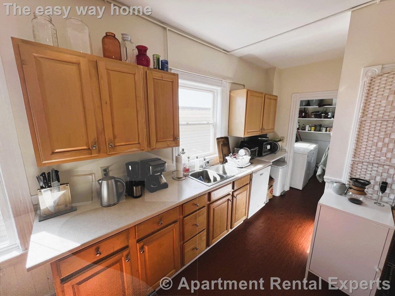 51 Ibbetson St #3 - Photo 2 of 21