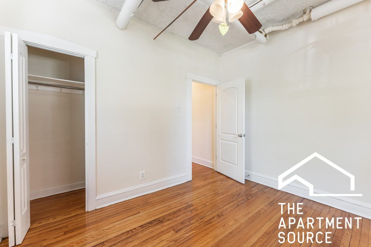 520 W Cornelia Ave #G - Photo 6 of 11