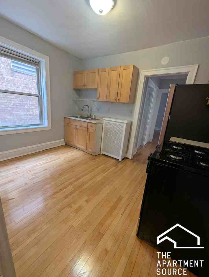 3438 W Foster Ave #1S - Photo 6 of 15