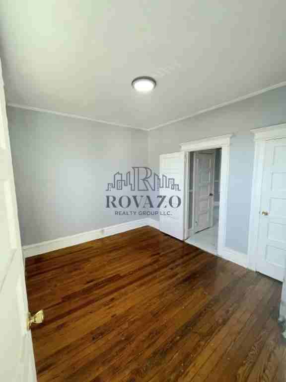 21 Vail Street #3L - Photo 3 of 6