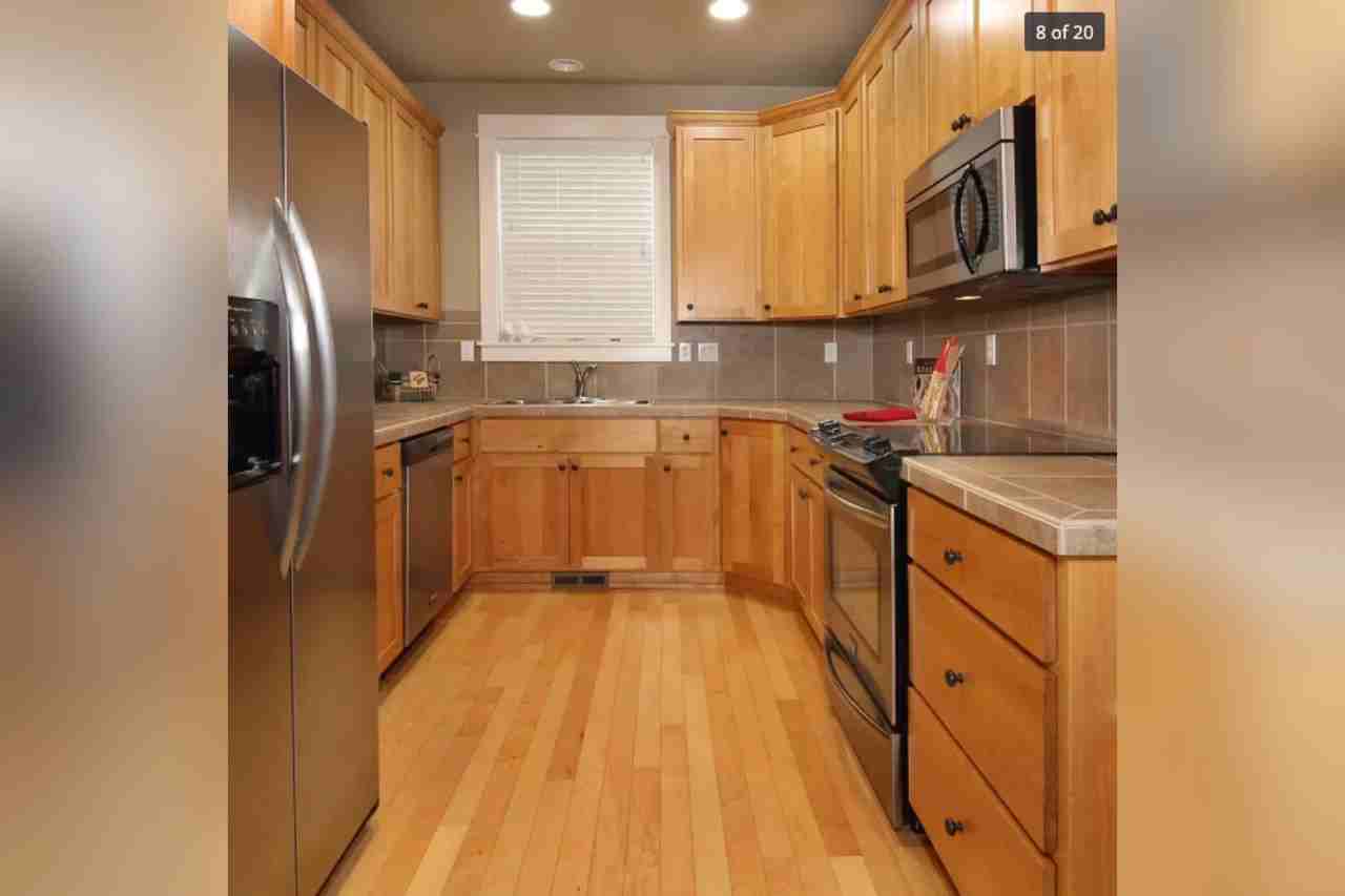 926 E Timber Pine Dr - Photo 2 of 13