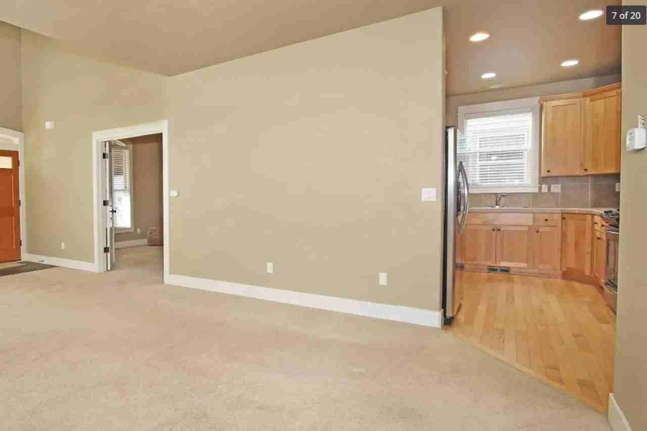 926 E Timber Pine Dr - Photo 3 of 13