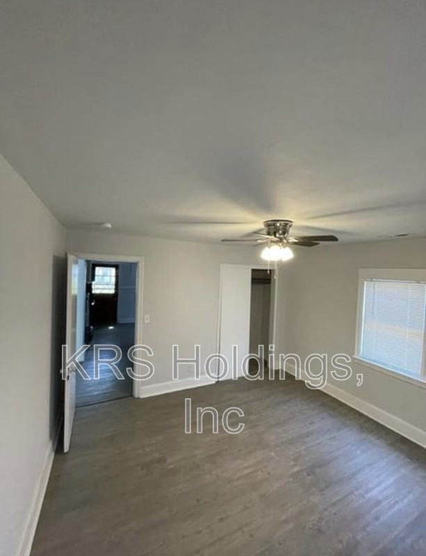 612 46th St - Photo 3 of 14