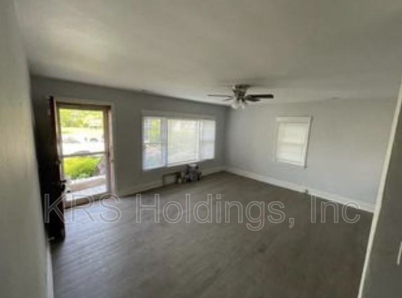 612 46th St - Photo 4 of 14