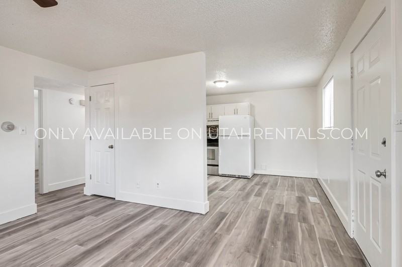 539 Swenson Ave #2 - Photo 4 of 18