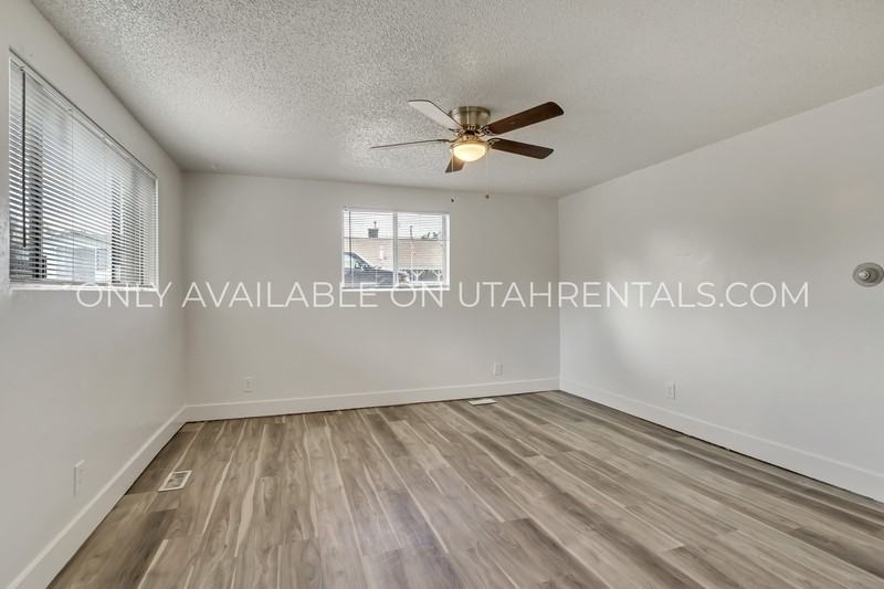 539 Swenson Ave #2 - Photo 7 of 18