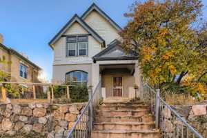 featured image of 1839 Grove St