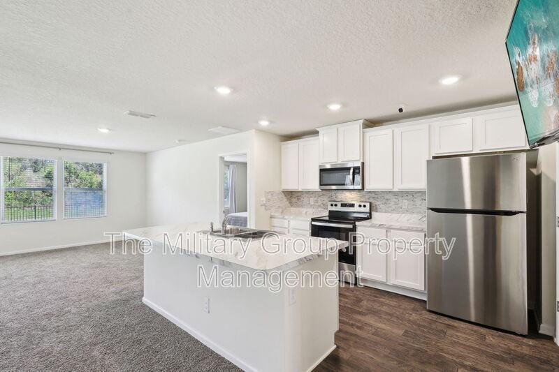 3470 Lawton Pl - Photo 7 of 38