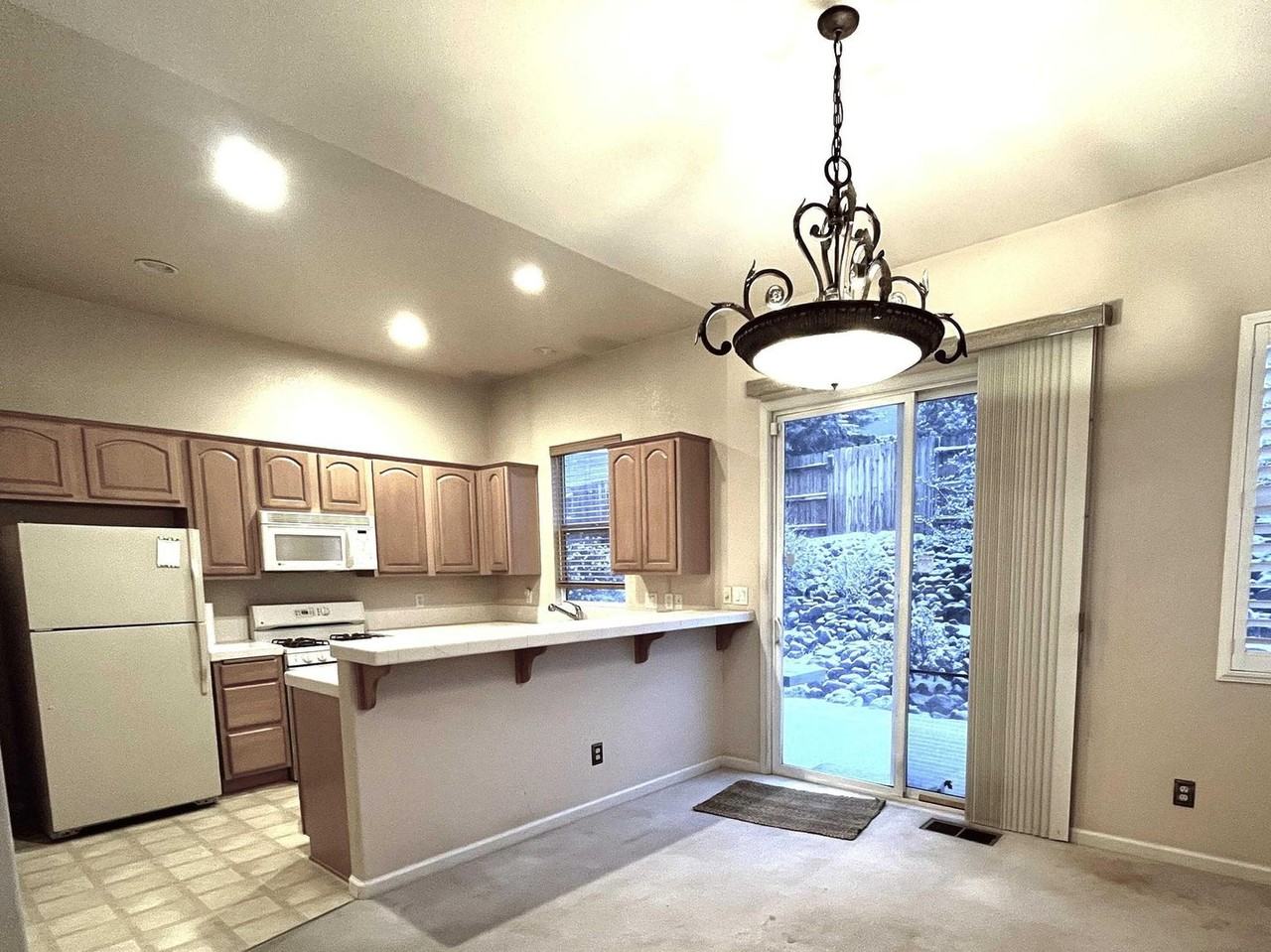 2740 Snow Partridge Dr - Photo 3 of 4