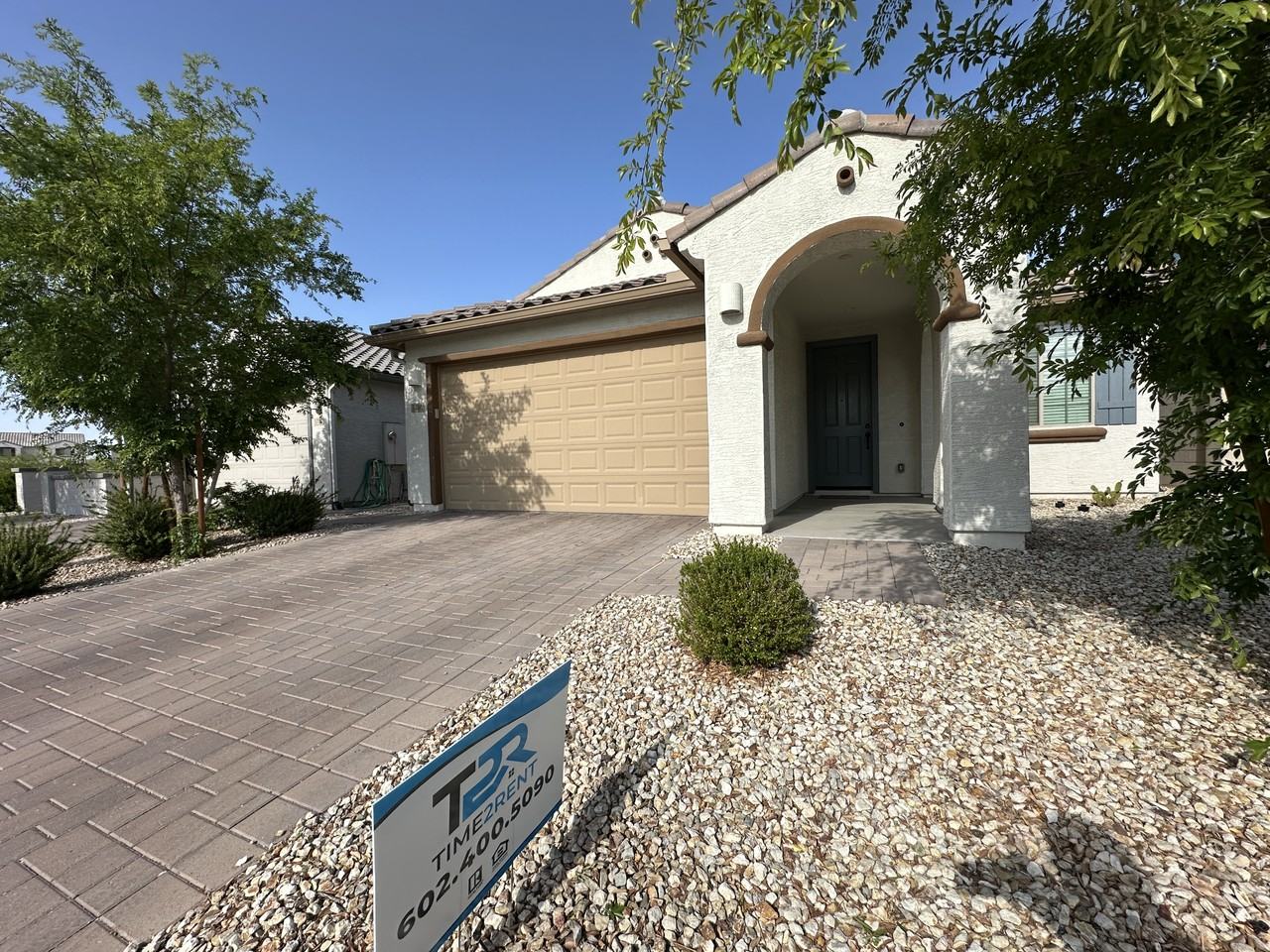 5708 N 88th Ave - Photo 3 of 42