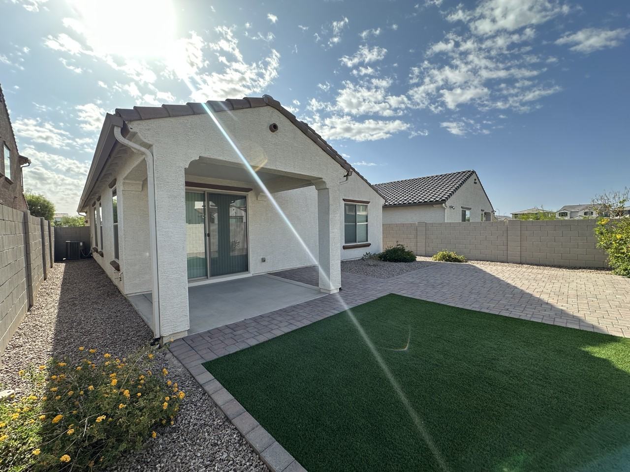 5708 N 88th Ave - Photo 7 of 42