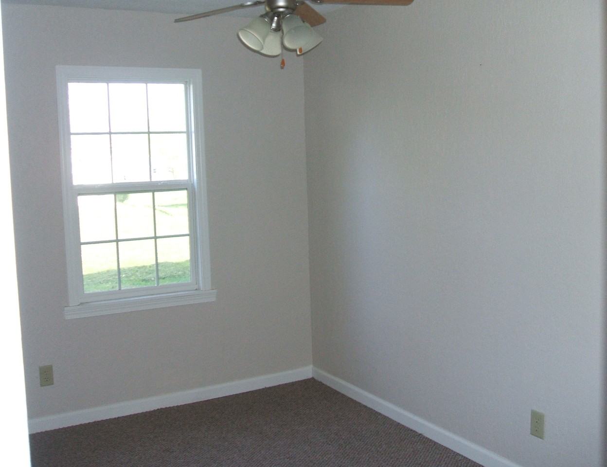 23 Medial Dr - Photo 3 of 6