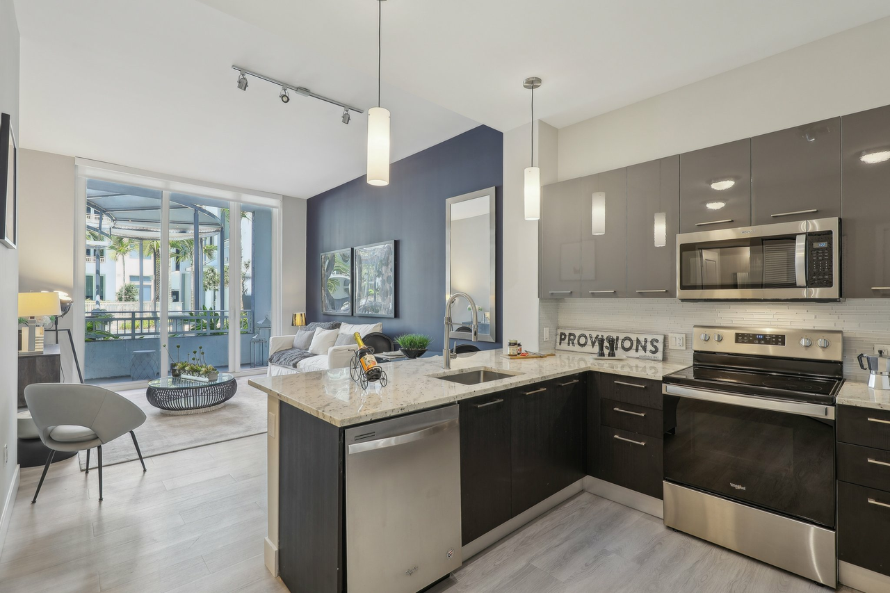 The Landmark South - Photo 2 of 50