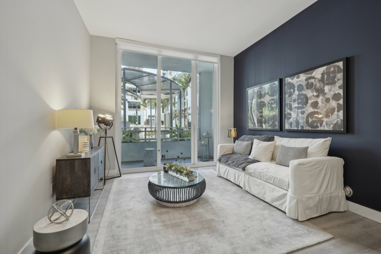 The Landmark South - Photo 3 of 50