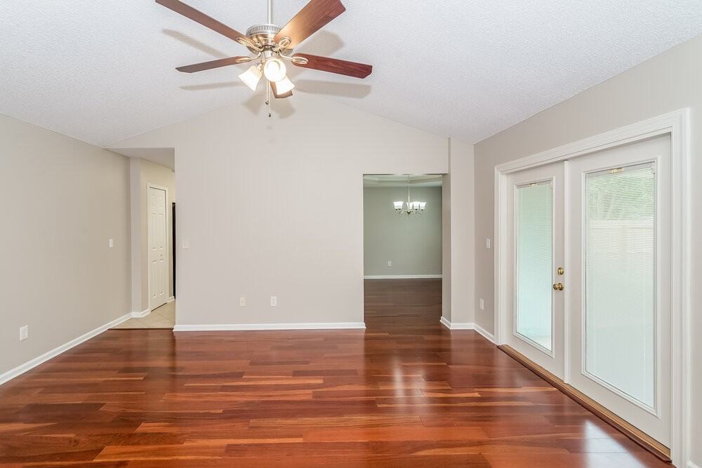 3359 Secret Isle Ln - Photo 5 of 15